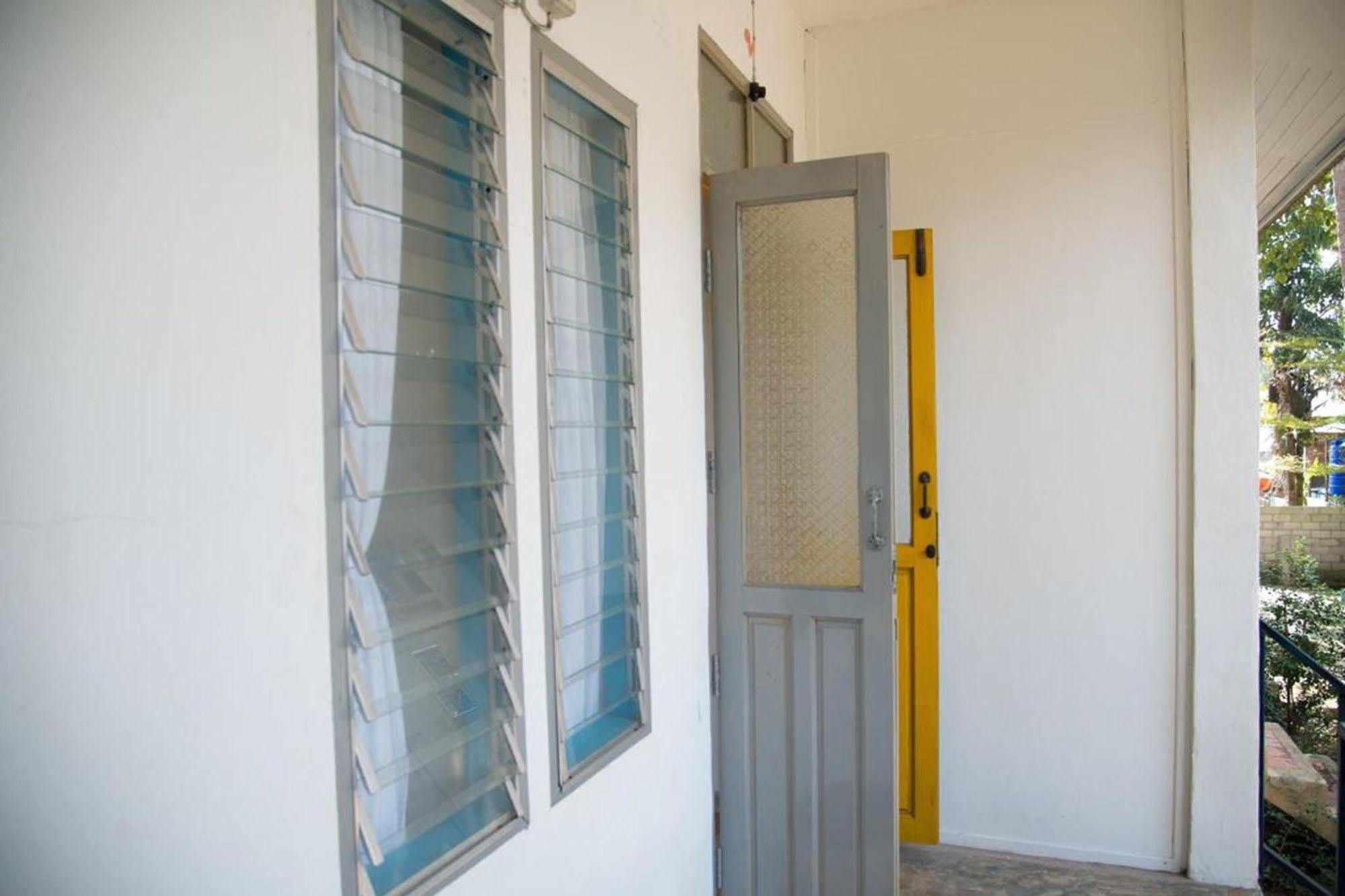 Sleepyowl Hostel Ban Bang Bao  Eksteriør billede